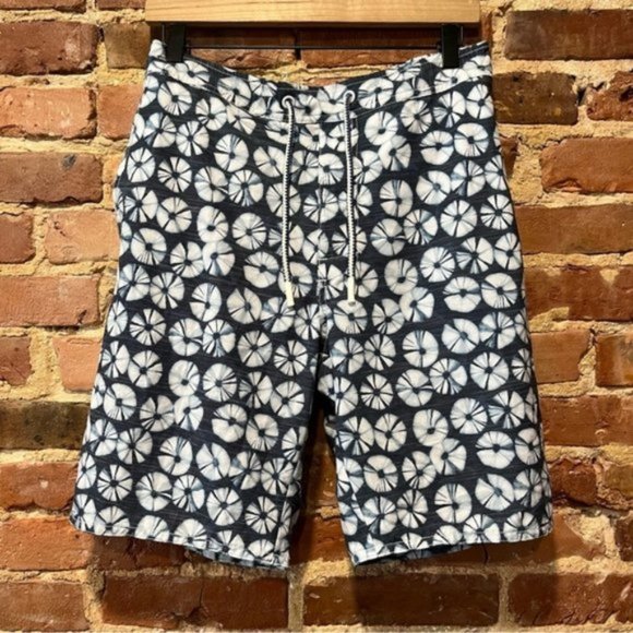 Johnnie-O Swim Trunks Lined Men's Size Small Shibori Indigo Tie Dye - Picture 1 of 6
